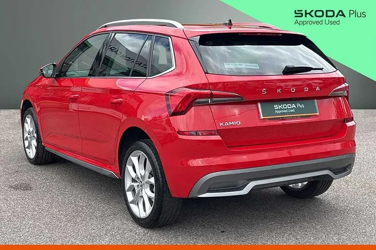 Used Skoda Kamiq SE L 110 HP (80 kW) 2021 Corrida red SUV
