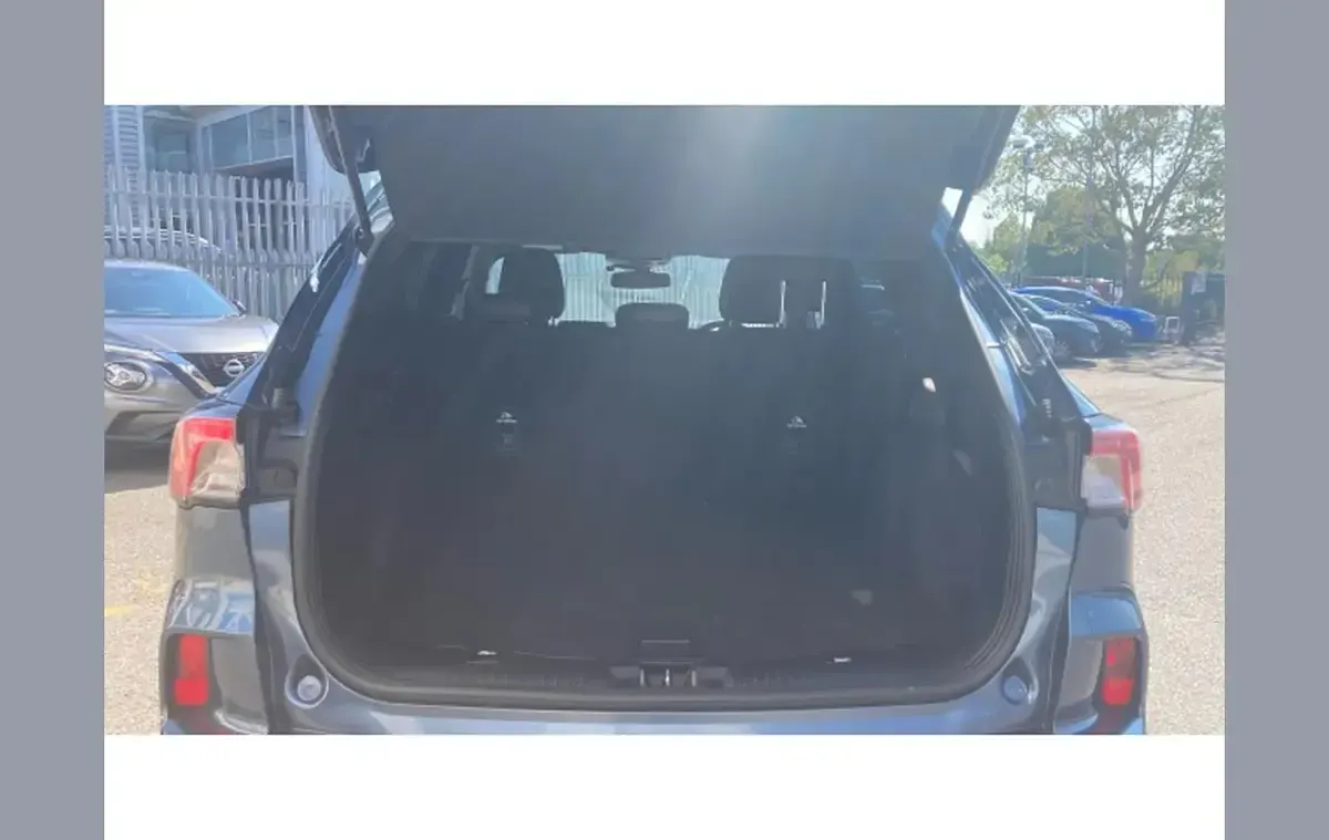 Used Ford Kuga ST-Line 225 HP (165 kW) 2021 Blue SUV