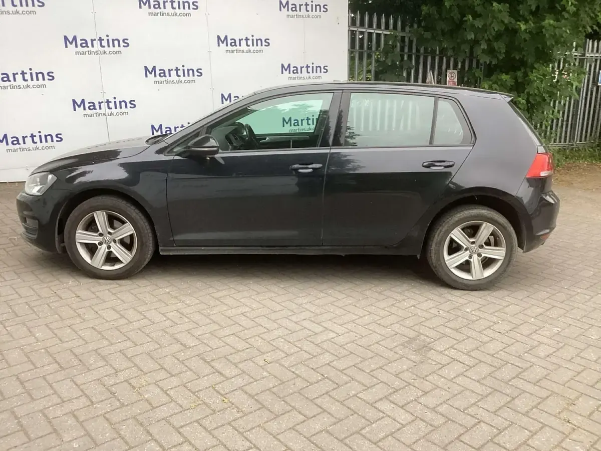 Used VW Golf VII Match 110 HP (80 kW) 2015 Black Hatchback