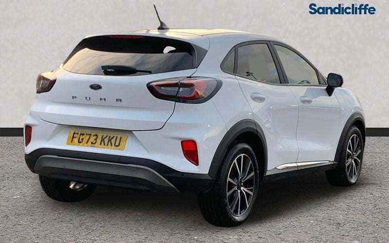 Used Ford Puma Titanium 125 HP (91 kW) 2023 White Hatchback