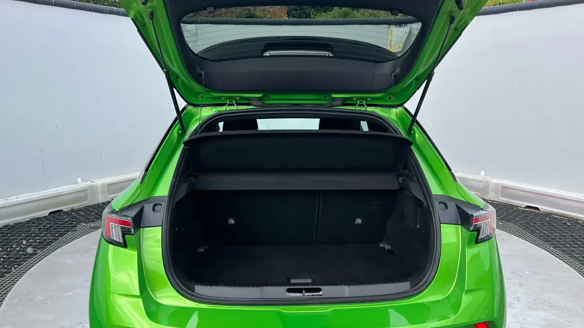 Used Vauxhall Mokka Ultimate 100 kW (136 HP) 2023 Green SUV