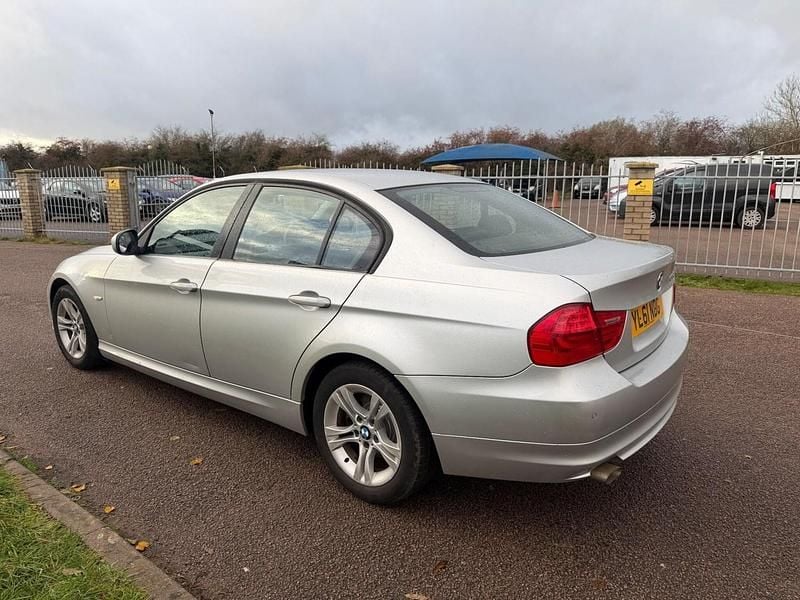 Used BMW 318 2011 Silver Sedan