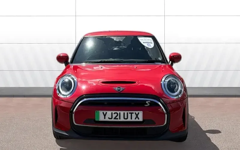 Used Mini Cooper Level 2 135 kW (184 HP) 2023 Hatchback