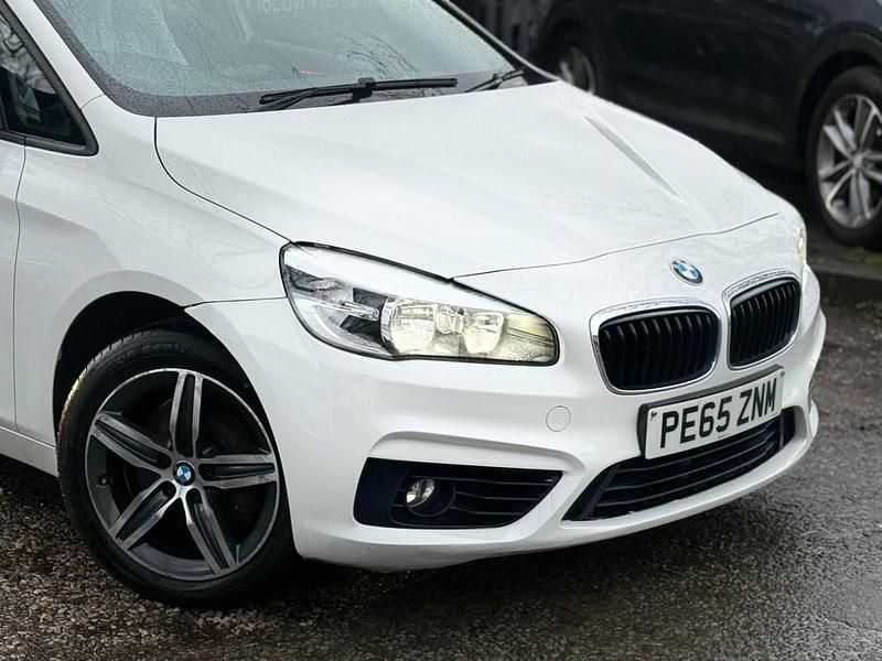 Used BMW 218 Sport Line 150 HP (110 kW) 2015 White Estate