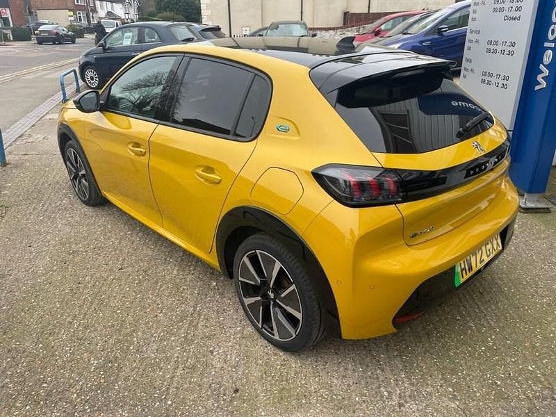 Used Peugeot e-208 GTi 100 kW (136 HP) 2022 Yellow Hatchback