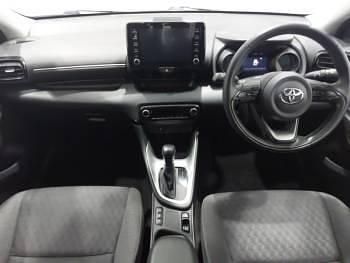 Used Toyota Yaris Hybrid Design 116 HP (85 kW) 2022 Grey Hatchback