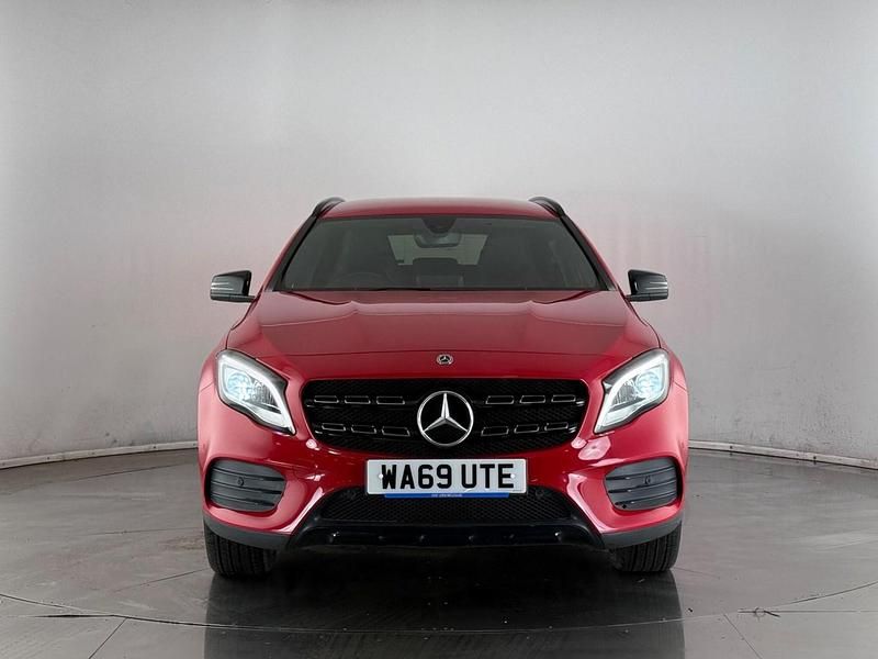 Used Mercedes GLA180 AMG line 122 HP (89 kW) 2019 Red SUV