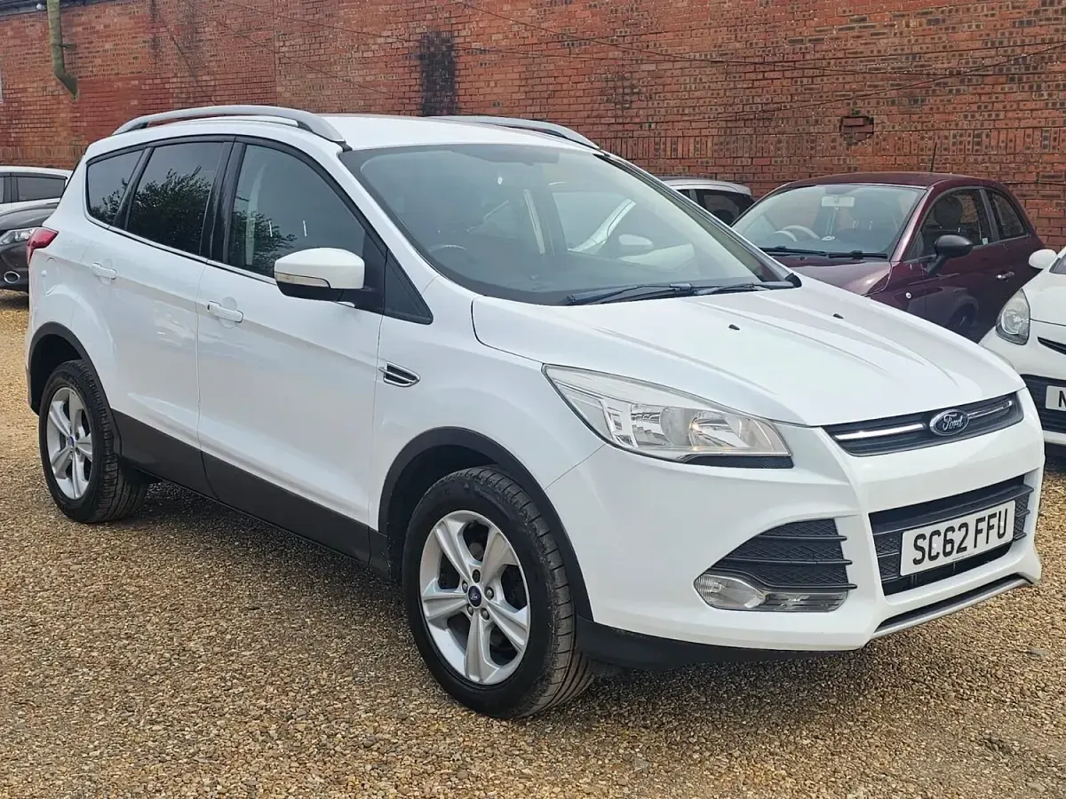 Used Ford Kuga Zetec 163 HP (119 kW) 2013 White SUV