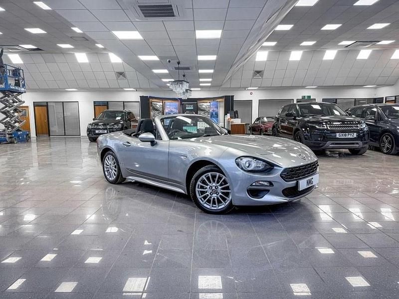 Usado Fiat 124 Spider Classica 140 HP (102 kW) 2018 Cinzento Cabrios