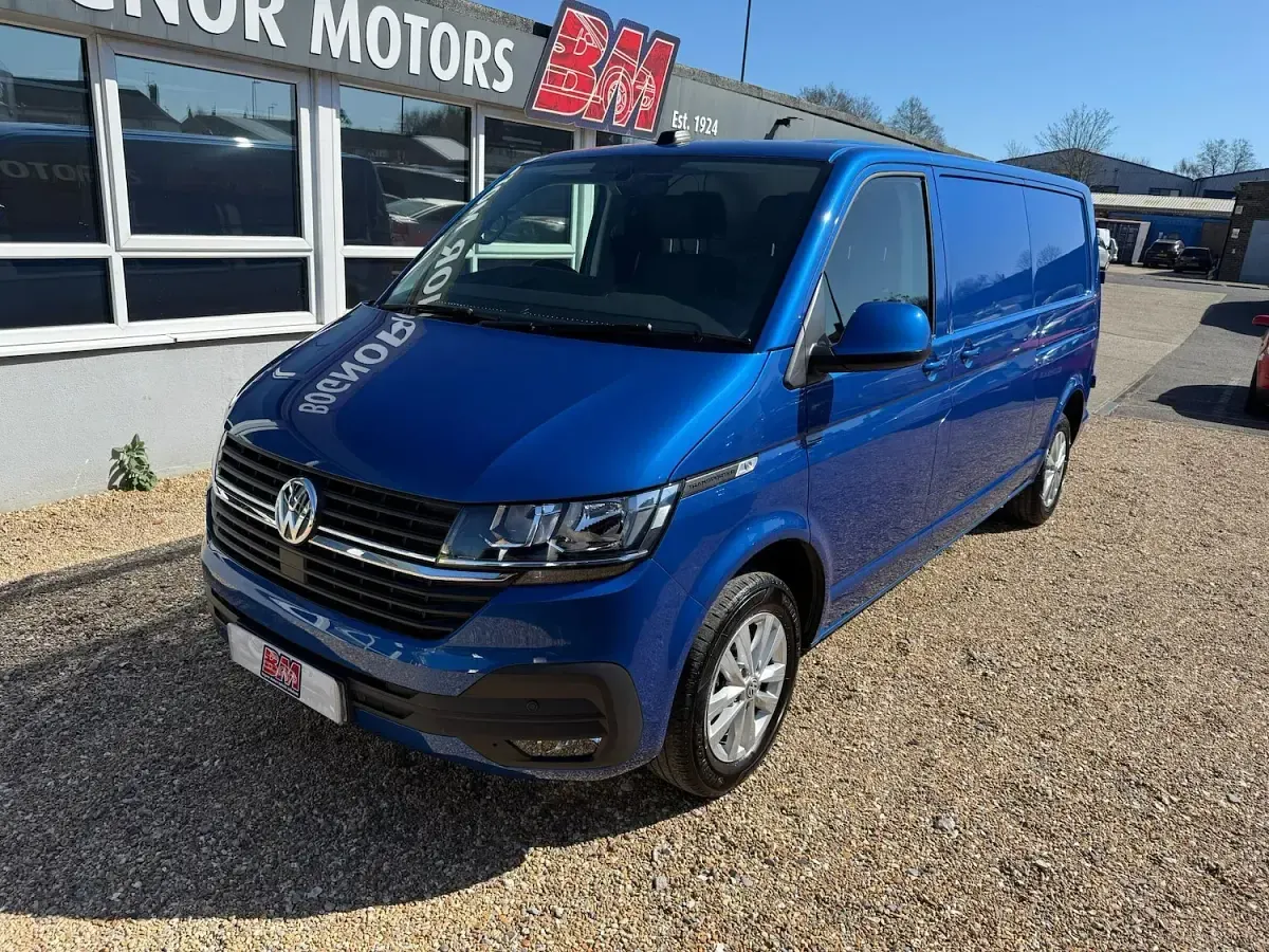 Used VW T7 Highline 150 HP (110 kW) 2024 Blue Van