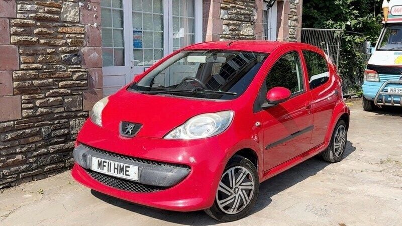 Red Used 2011 Peugeot 107 Hatchback | £1,350 (Super price) - Image 1/4