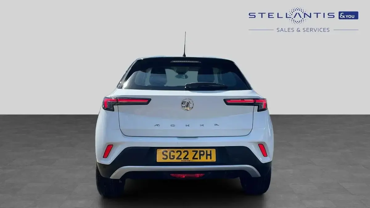 Used Vauxhall Mokka Edition 99 HP (72 kW) 2022 White SUV