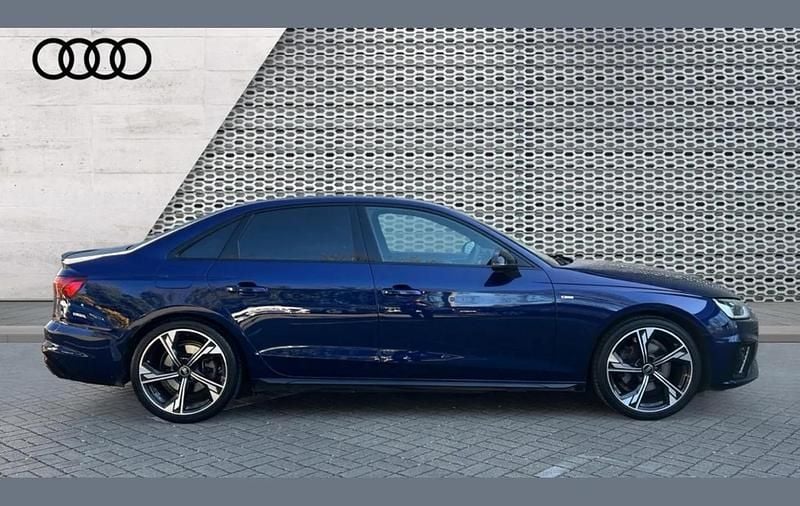 Used Audi A4 Black Edition 150 HP (110 kW) 2024 Blue Sedan