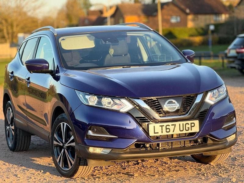 Blue Used 2017 Nissan Qashqai N-Connecta SUV | £11,998 (Fair price) - Image 1/4