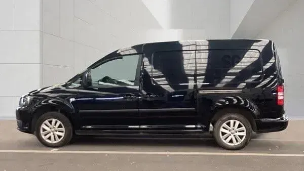 Used VW Caddy Maxi Highline 102 HP (75 kW) 2014 Black MPV