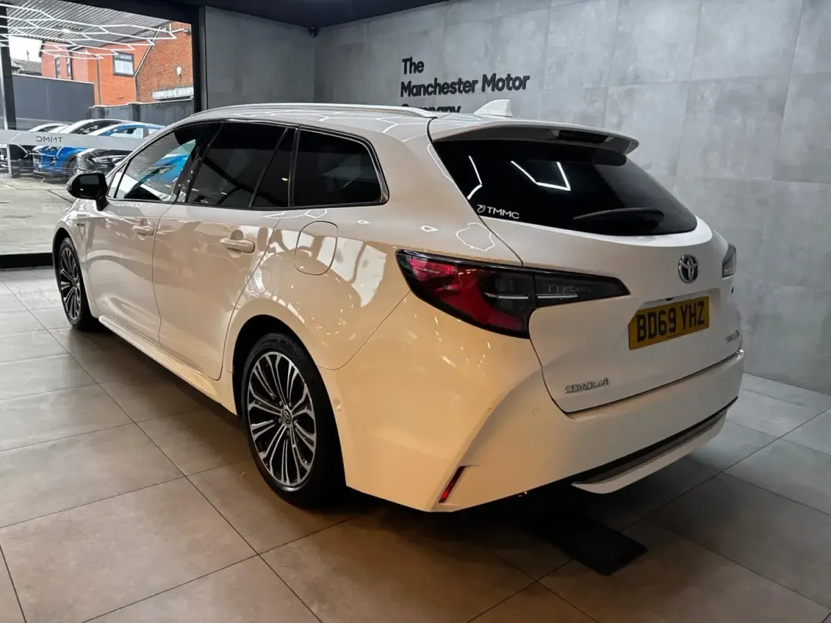 Usado Toyota Corolla 2019 Branco Carrinha