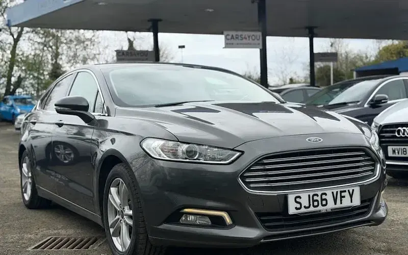 Used Ford Mondeo Zetec 150 HP (110 kW) 2015 Hatchback