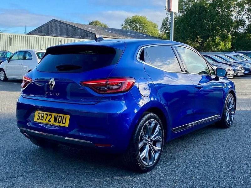 Used Renault Clio V Techno 90 HP (66 kW) 2023 Blue Hatchback