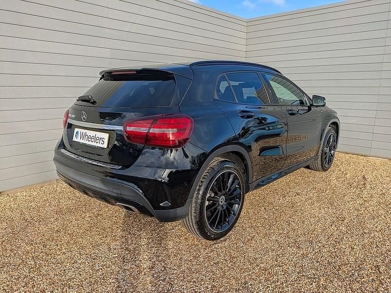 Used Mercedes GLA200 AMG line 156 HP (114 kW) 2019 Black SUV