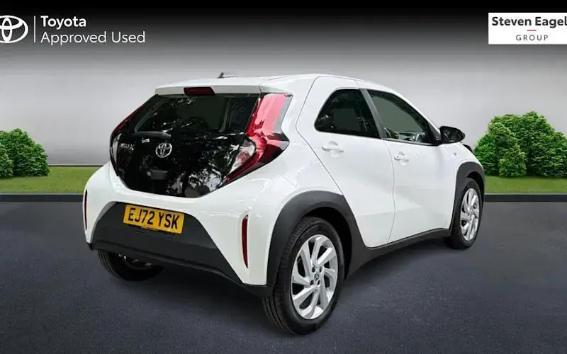 Used Toyota Aygo X PURE 72 HP (52 kW) 2025 SUV