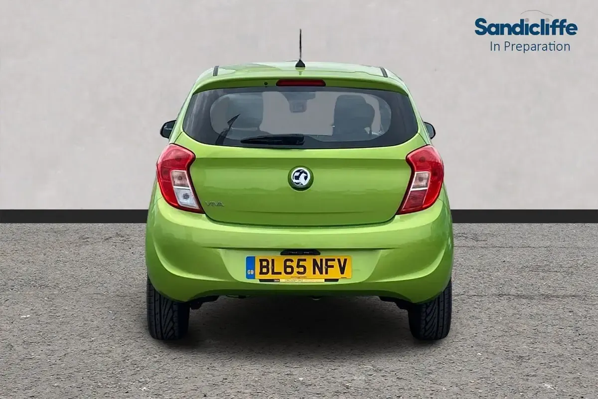 Used Vauxhall Viva 75 HP (55 kW) 2018 Green Hatchback
