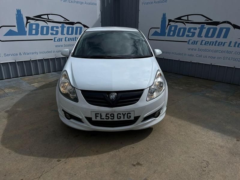 Used Vauxhall Corsa 2009 White Hatchback