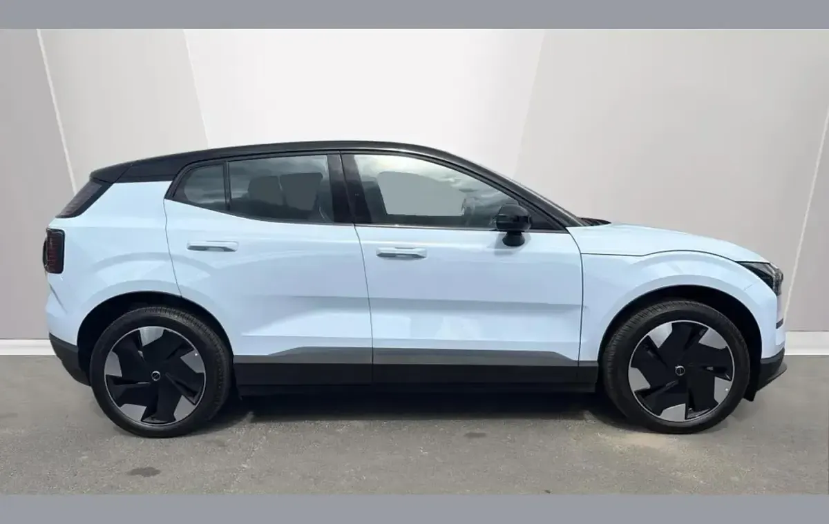New Volvo EX30 Plus 196 kW (267 HP) 2026 Blue SUV