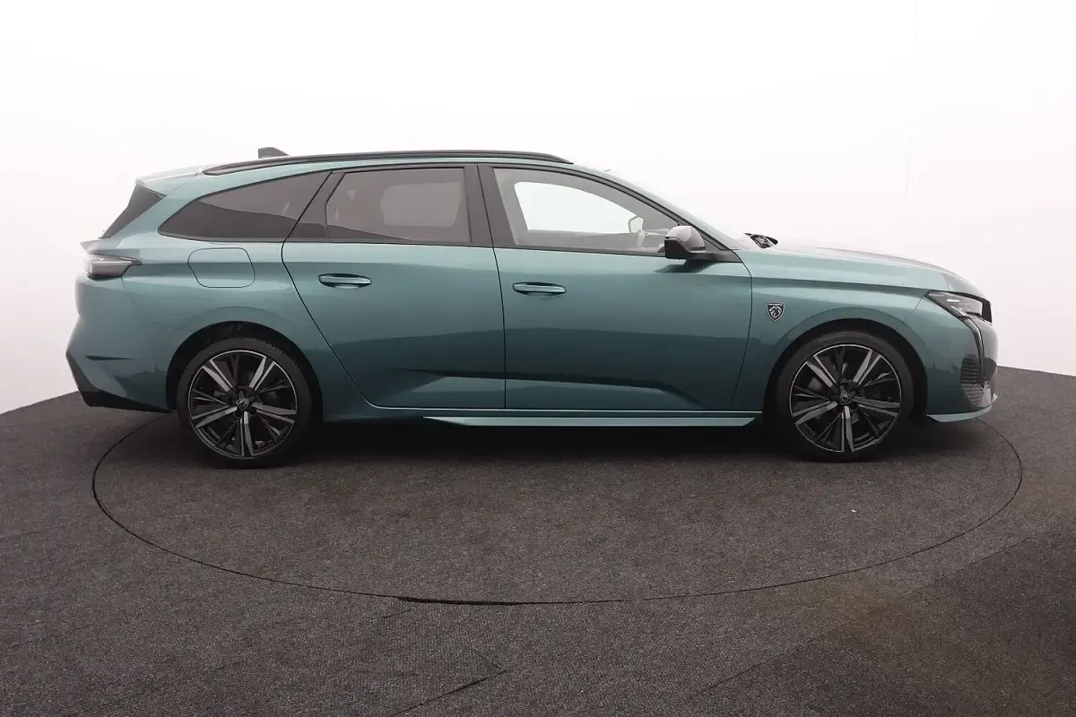 Usado Peugeot 308 GTi 130 HP (95 kW) 2024 Azul Carrinha