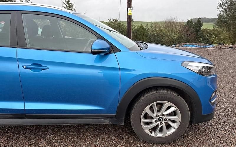 Used Hyundai Tucson SE 141 HP (103 kW) 2018 Blue SUV