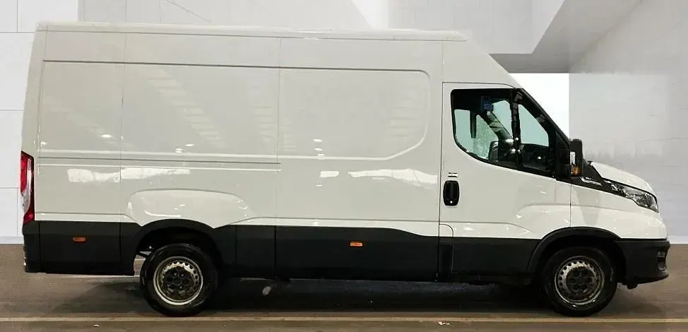Used Iveco Daily 2023 White Van