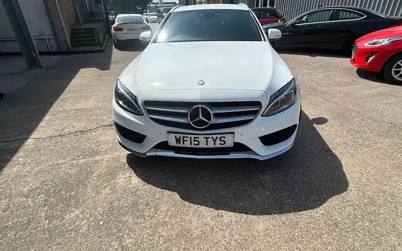 Used Mercedes C220 AMG line 170 HP (125 kW) 2015 White Estate