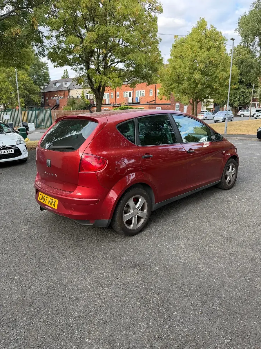 Used Seat Altea Reference 105 HP (77 kW) 2007 Red MPV