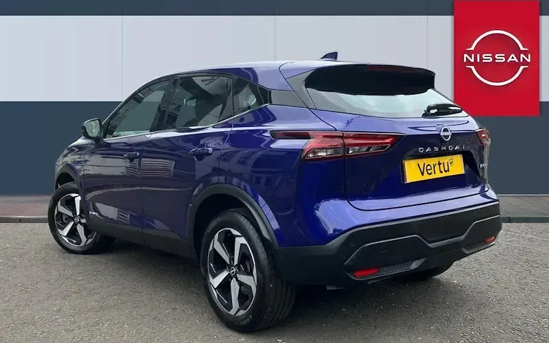 Second-hand Nissan Qashqai Acenta Premium 190 CP (139 kW) 2023 Albastru SUV