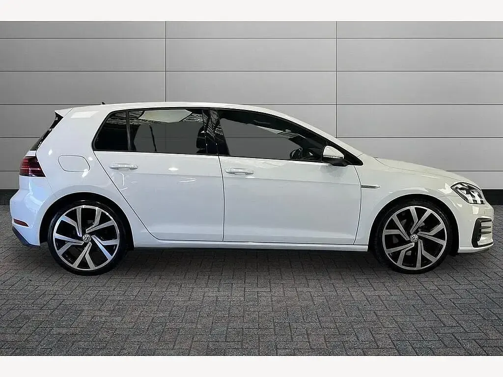 Used VW Golf VII GTD 184 HP (135 kW) 2017 White Hatchback