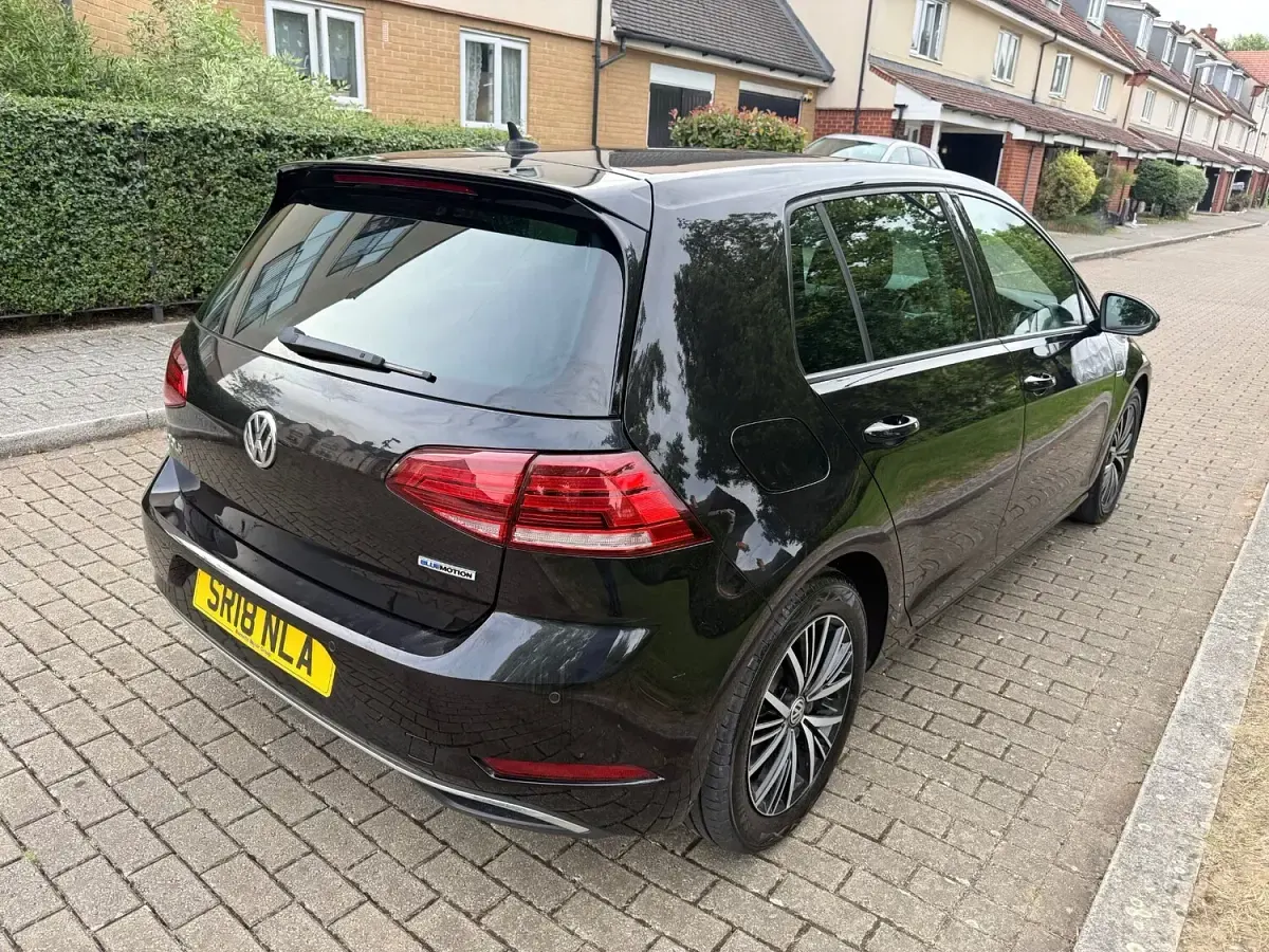 Used VW Golf VII SE 2018 Black Hatchback