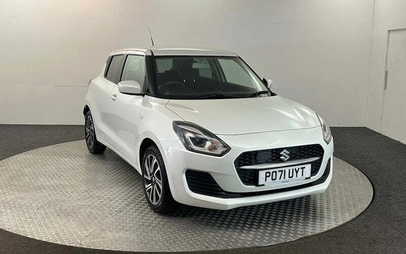 White Used 2021 Suzuki Swift SZ-L Hatchback | £11,500 (Fair price) - Image 1/4