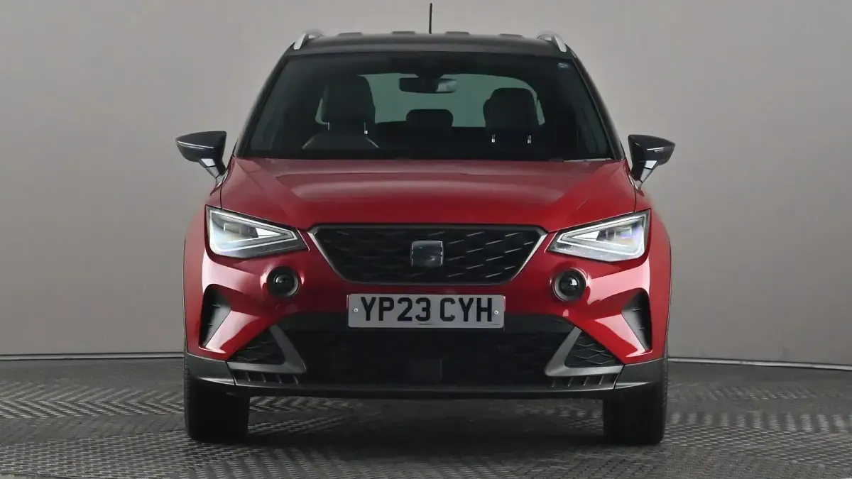 Used Seat Arona FR 110 HP (80 kW) 2023 Red SUV