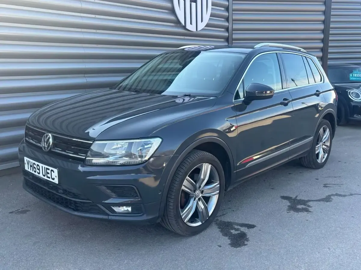 Usado VW Tiguan Match 150 HP (110 kW) 2019 Cinzento SUV