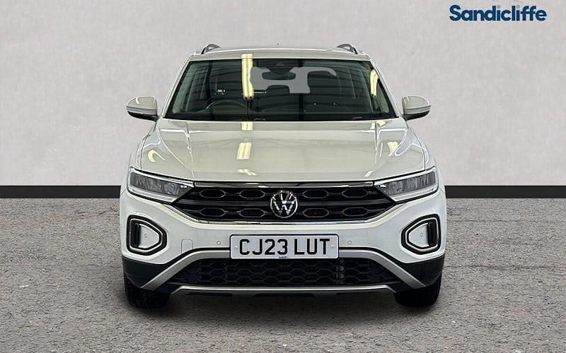Used VW T-Roc Life 150 HP (110 kW) 2023 White SUV