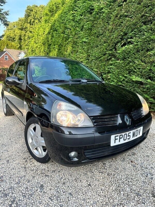 Black Used 2005 Renault Clio II Extreme Hatchback | £995 (Super price) - Image 1/4