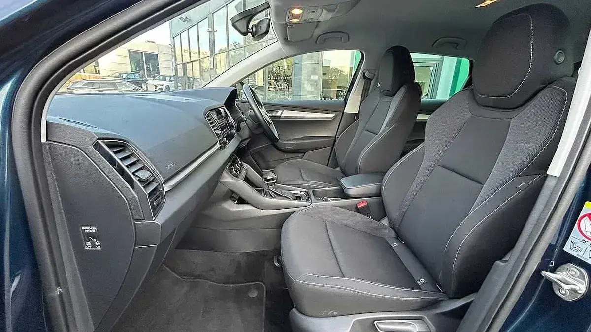 Used Skoda Karoq SE Drive 110 HP (80 kW) 2023 Lava blue metallic SUV
