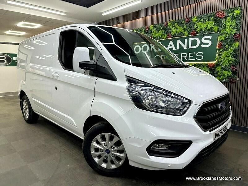 Used Ford Transit Custom Limited 130 HP (95 kW) 2021 White Van