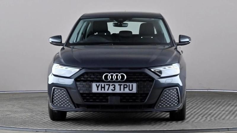 Used Audi A1 Comfort 95 HP (69 kW) 2023 Grey SUV