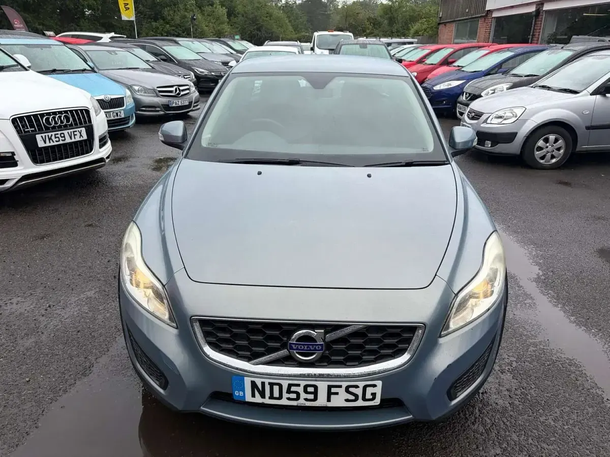 Used Volvo C30 108 HP (79 kW) 2009 Blue Hatchback
