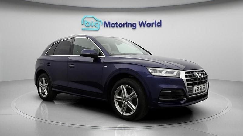 Used Audi Q5 S-Line 190 HP (139 kW) 2019 Blue SUV