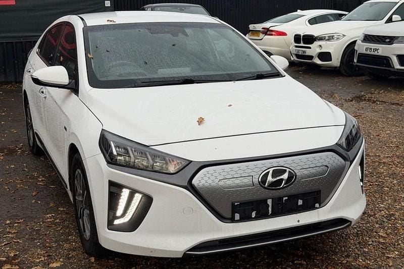 White Used 2020 Hyundai Ioniq Premium Hatchback | £8,995 (Fair price) - Image 1/1