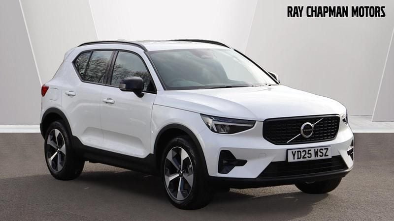 White Used 2025 Volvo XC40 Plus SUV | £35,000 (Fair price) - Image 1/4