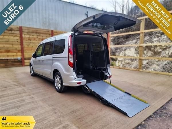 Silver Used 2020 Ford Tourneo MPV | £24,901 (Expensive) - Image 1/1