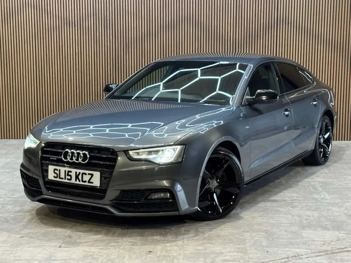 Begagnad Audi A5 S-Line 2015 Grå Sportkupé