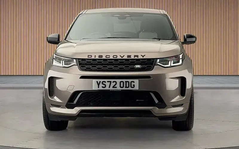 Used Land Rover Discovery 5 Urban Edition 204 HP (150 kW) 2023 SUV